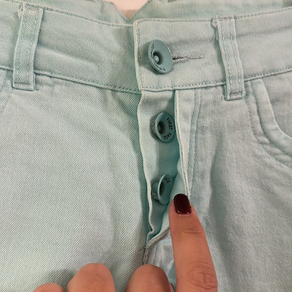 Unique shorts - Picture 3 of 5